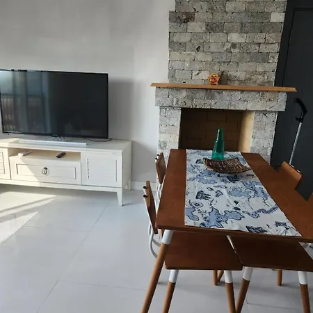 דירה White Coral House